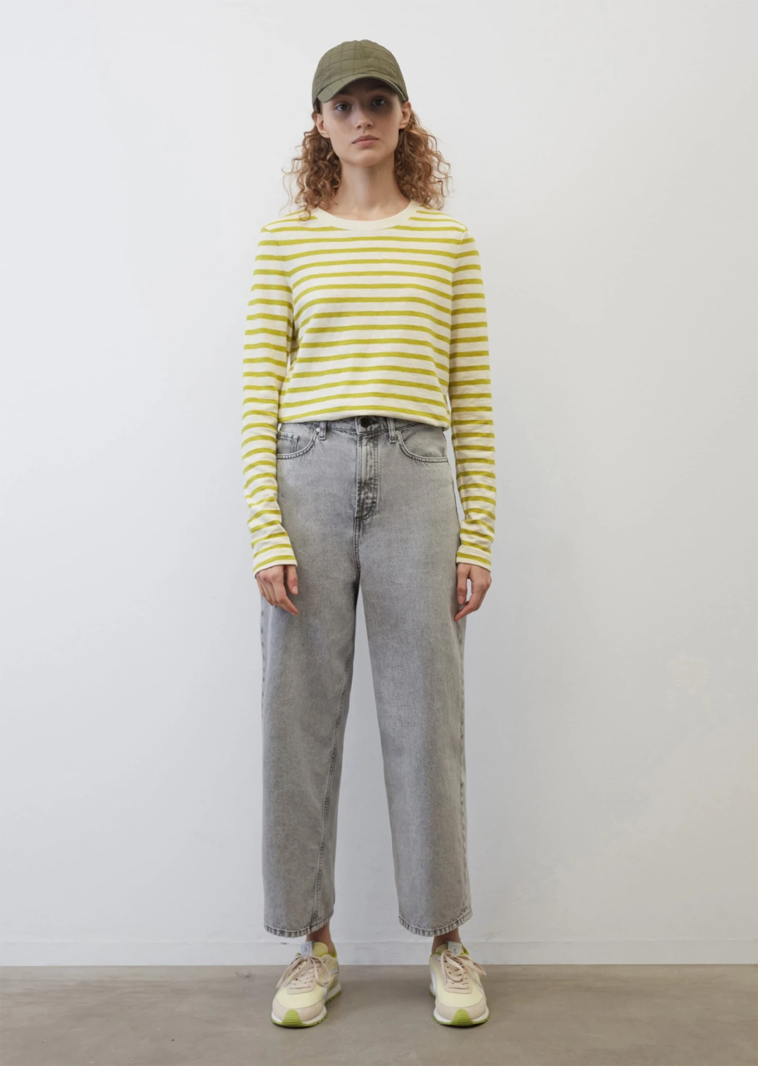 Marc O'Polo Striped Long Sleeve Heavy Slub Jersey Top In A Regular Fit Made Of Organic Cotton 2 Marc O'Polo Striped Long Sleeve Heavy Slub Jersey Top In A Regular Fit Made Of Organic Cotton – Bild 2