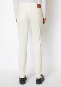 Marc O'Polo Corduroy Pants Model ALBY Slim Made Of Organic Stretch Cotton Fabric 11 Marc O'Polo Corduroy Pants Model ALBY Slim Made Of Organic Stretch Cotton Fabric -Schlichte Eleganz 031d34c47b41e8a2c82b9312c64c0fe9 scaled