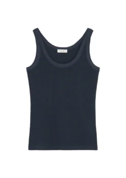 Marc O'Polo Waffle Jersey Tank Top Shaped Made Of Stretchy Organic Cotton -Schlichte Eleganz 03a7bf7549c26bb4556a5276f3a62d27 scaled