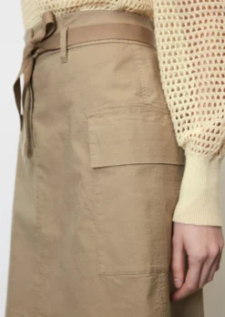 Marc O'Polo Utility Cargo Skirt In A Stretchy Blend Of Organic Cotton And Hemp -Schlichte Eleganz 07193b171b7ad37006731ab6862f46d4 scaled