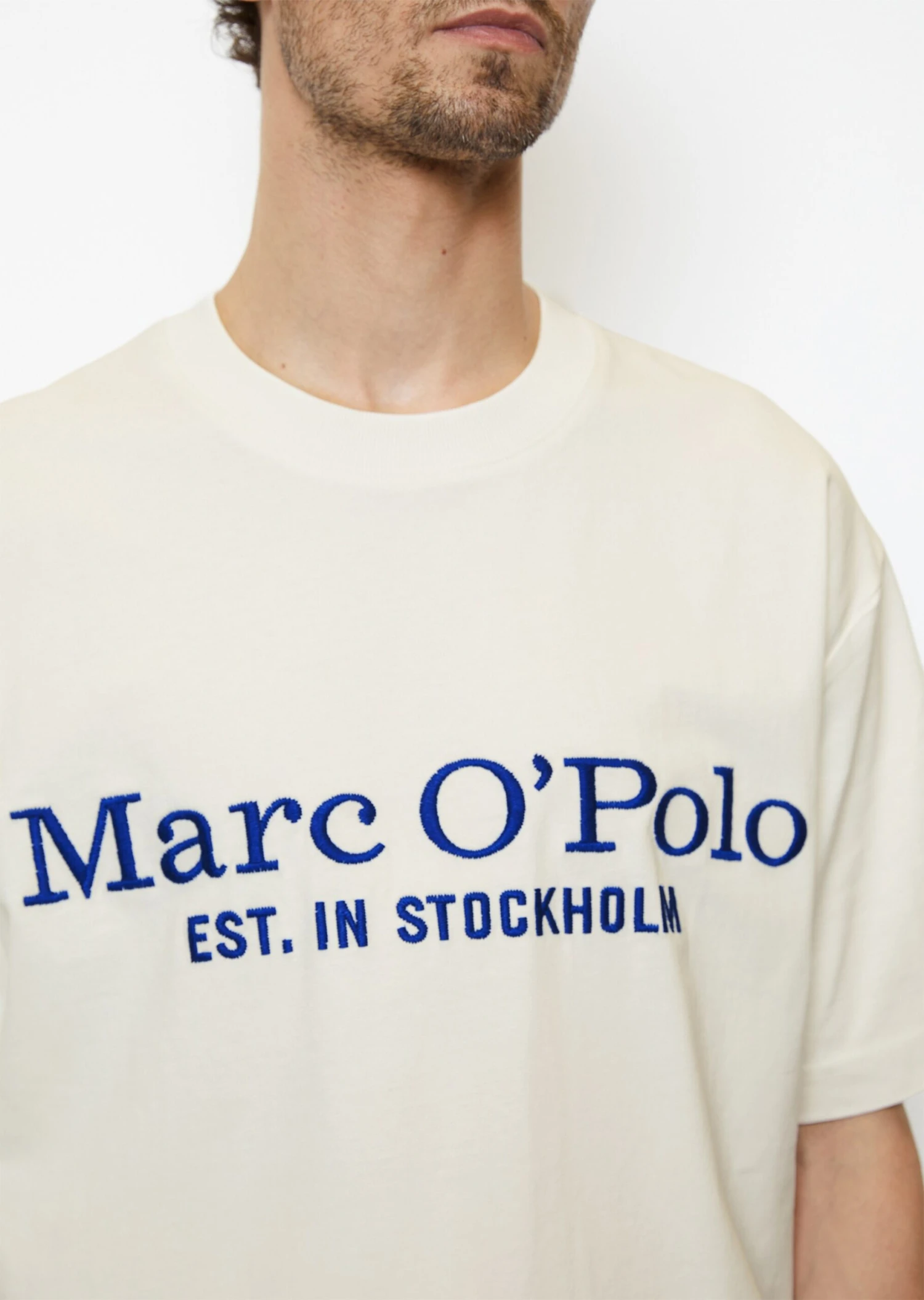 Marc O'Polo Heavy Jersey T-shirt In A Relaxed Fit Made Of High-quality Organic Cotton 5 Marc O'Polo Heavy Jersey T-shirt In A Relaxed Fit Made Of High-quality Organic Cotton – Bild 5