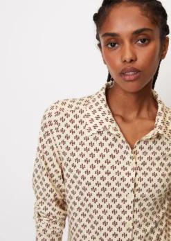Marc O'Polo Jersey Blouse With An All-over Print In A Regular Fit From LENZING™ ECOVERO™ -Schlichte Eleganz 0ac58f02aec1b718cca0b9ac94ae3544 scaled