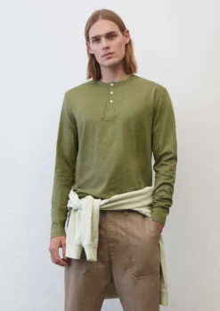 Marc O'Polo Slub Jersey Serafino, Shaped Fit Made From Pure Organic Cotton -Schlichte Eleganz 0bceebaef6b2249f736868ef0b15a36a scaled