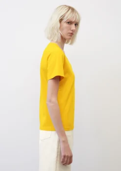 Marc O'Polo Loose Round-neck T-shirt Made Of Organic Cotton 14 Marc O'Polo Loose Round-neck T-shirt Made Of Organic Cotton -Schlichte Eleganz 0f75a35ddcaa69faf686cdbcf0b58063 scaled