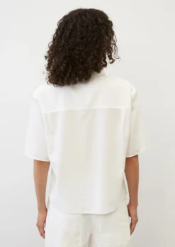 Marc O'Polo Loose Blouse In The Style Of A Polo Shirt Made From Lightweight Blended Viscose -Schlichte Eleganz 1232accd42e70ae27ab0a2275b49d469 scaled