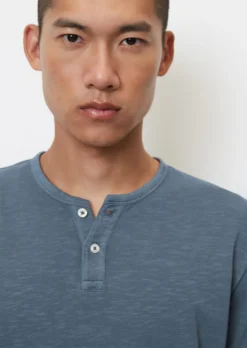 Marc O'Polo Henley T-shirt Shaped In Soft Slub Jersey Fabric 13 Marc O'Polo Henley T-shirt Shaped In Soft Slub Jersey Fabric -Schlichte Eleganz 123698ab68673723b1e1c23d2b652df5 scaled