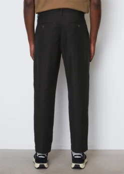 Marc O'Polo BELSBO Relaxed Cropped Chinos In A High-quality Blend Of Organic Cotton And Linen -Schlichte Eleganz 19dda5b5018c08a660dd45d7fc63b0e9 scaled
