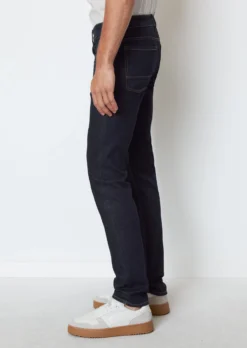 Marc O'Polo SJÖBO Slim Fit Jeans Made From An Organic Cotton Blend 14 Marc O'Polo SJÖBO Slim Fit Jeans Made From An Organic Cotton Blend -Schlichte Eleganz 1b0a96e91a0420cd77331e724ae67a99 scaled