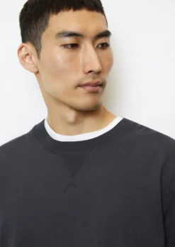 Marc O'Polo Relaxed Long Sleeve Top In Extra-heavy Jersey Fabric -Schlichte Eleganz 1c4765d8776a3f6faa89d1155702188f scaled