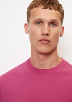 Marc O'Polo Round-neck T-shirt In A Relaxed Fit Made Of High-quality Heavy Jersey -Schlichte Eleganz 1c7e464307fd7205369352f4d1d92161 scaled