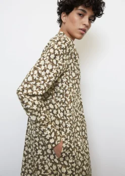 Marc O'Polo Voluminous Dress With Gathered Details Made Of An Organic Cotton/lyocell Blend -Schlichte Eleganz 1eb264f071f859171b4eca97abf409f5 scaled