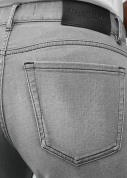 Marc O'Polo ALBY Slim Fit Jeans In A Stretchy Organic Cotton/lyocell Blend -Schlichte Eleganz 203502b524e56fca0edb24565a99c72e scaled