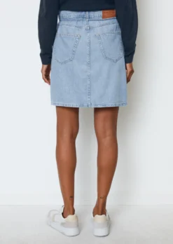 Marc O'Polo Denim Mini Skirt With Waist Belt In An Organic Cotton/lyocell Blend -Schlichte Eleganz 22c8667d7161bc4b2badf40f6eca1b28 scaled