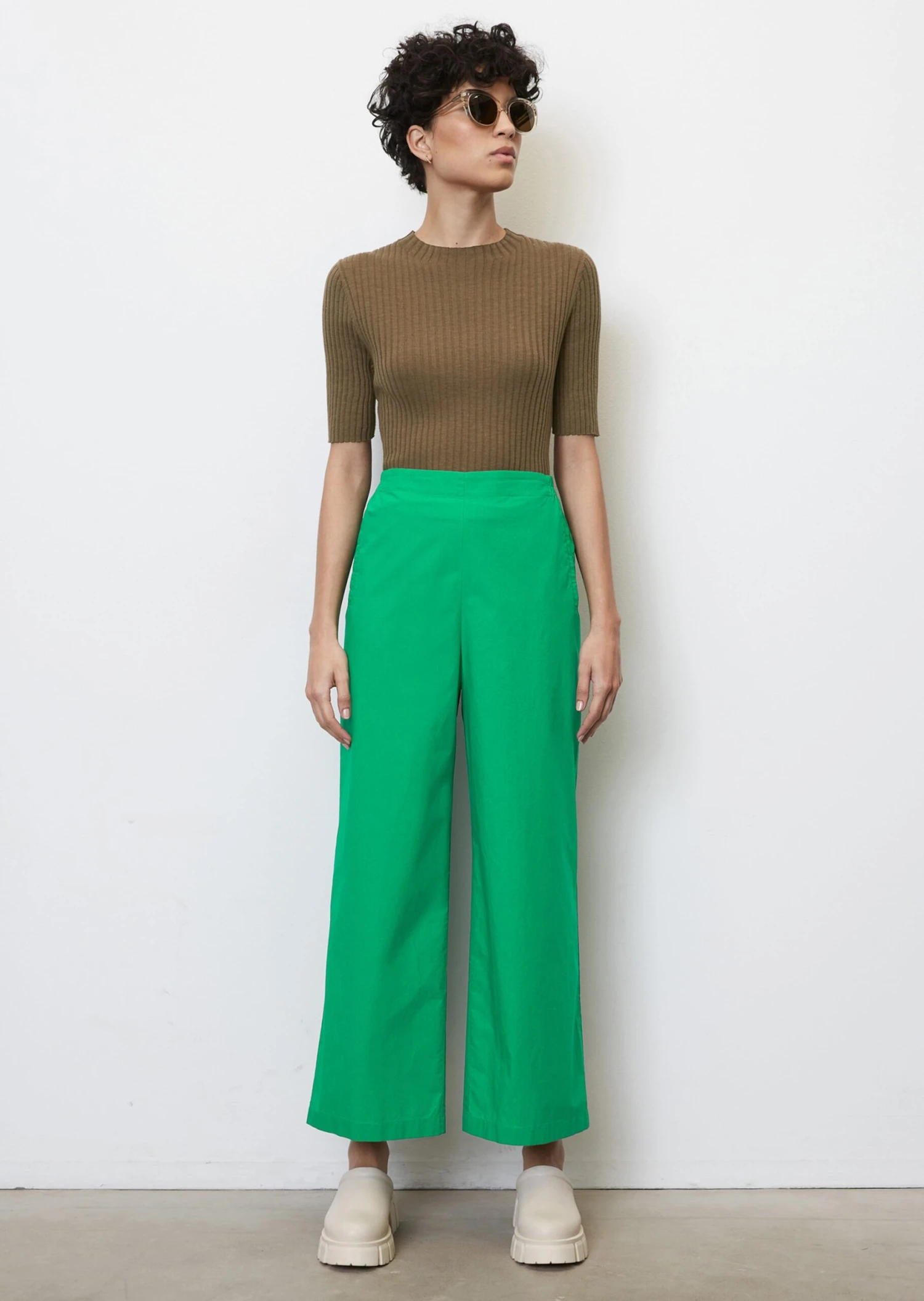 Marc O'Polo Lightweight Poplin Summer Trousers Made Of Pure Organic Cotton 1 Marc O'Polo Lightweight Poplin Summer Trousers Made Of Pure Organic Cotton