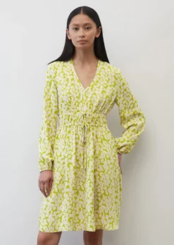 Marc O'Polo V-neck Mini Dress With An All-over Print Made From A Flowy Cupro/viscose Blend -Schlichte Eleganz 24983e38c15b147d225fb51c1736a2ef scaled