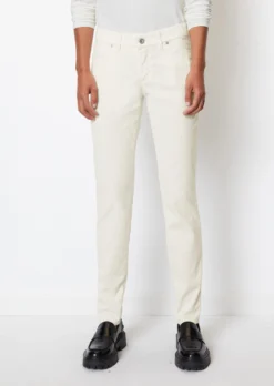 Marc O'Polo Corduroy Pants Model ALBY Slim Made Of Organic Stretch Cotton Fabric 12 Marc O'Polo Corduroy Pants Model ALBY Slim Made Of Organic Stretch Cotton Fabric -Schlichte Eleganz 25539bda4dca56d587e423f5063a2e2d scaled