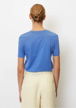 Marc O'Polo V-neck T-shirt In A Regular Fit Made Of Lightweight Single Jersey -Schlichte Eleganz 26906c7e12442503e4a684c5f46553b2 scaled