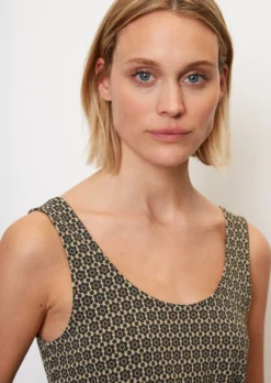 Marc O'Polo Patterned Sleeveless Top Made Of Stretch Viscose Jersey -Schlichte Eleganz 26aeedc5154c9709e436e1908a8f7ca5 scaled