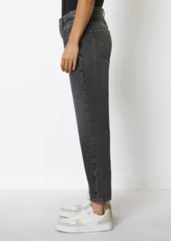 Marc O'Polo LINDE Straight Jeans In A High-waisted, Cropped Fit Made Of Pure Organic Cotton -Schlichte Eleganz 287215955468f3bc9cc8bfcd0dc681d7 scaled
