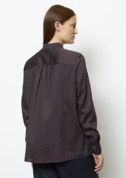 Marc O'Polo Blouse With Stand Up Collar Cotton Satin -Schlichte Eleganz 2dfd09da1f8772cf9c19a04424f41793 scaled