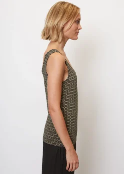 Marc O'Polo Patterned Sleeveless Top Made Of Stretch Viscose Jersey -Schlichte Eleganz 309d907e7da4a24984c7bf2109696b7c scaled