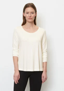 Marc O'Polo Elegant Jersey Long Sleeve Top In A Relaxed Fit From LENZING™ ECOVERO™ -Schlichte Eleganz 30d77944f603348c6a37a26f9fa7fbf6 scaled