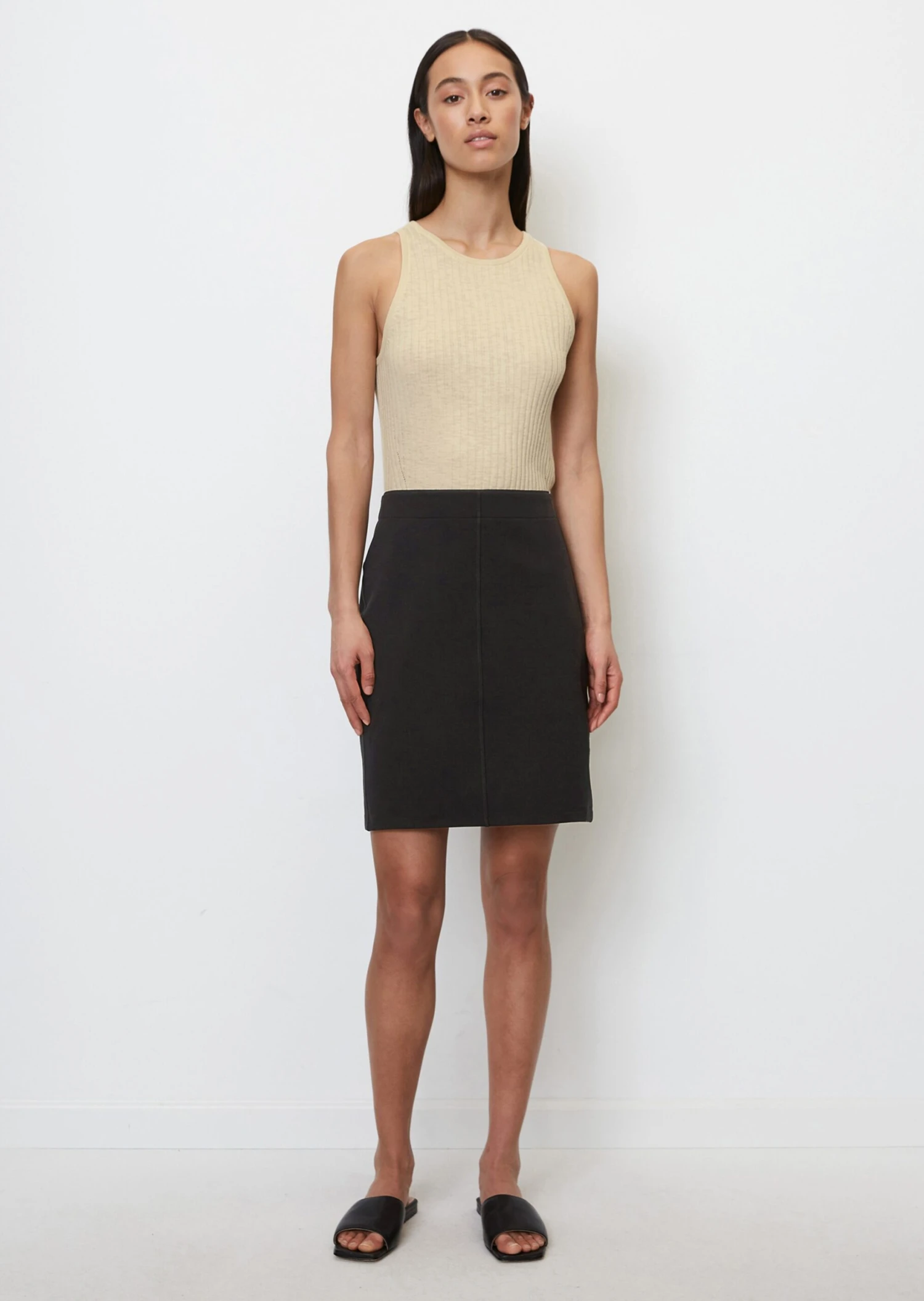 Marc O'Polo Jersey Mini Skirt In A Shaped Fit In Compact Interlock Jersey 1 Marc O'Polo Jersey Mini Skirt In A Shaped Fit In Compact Interlock Jersey