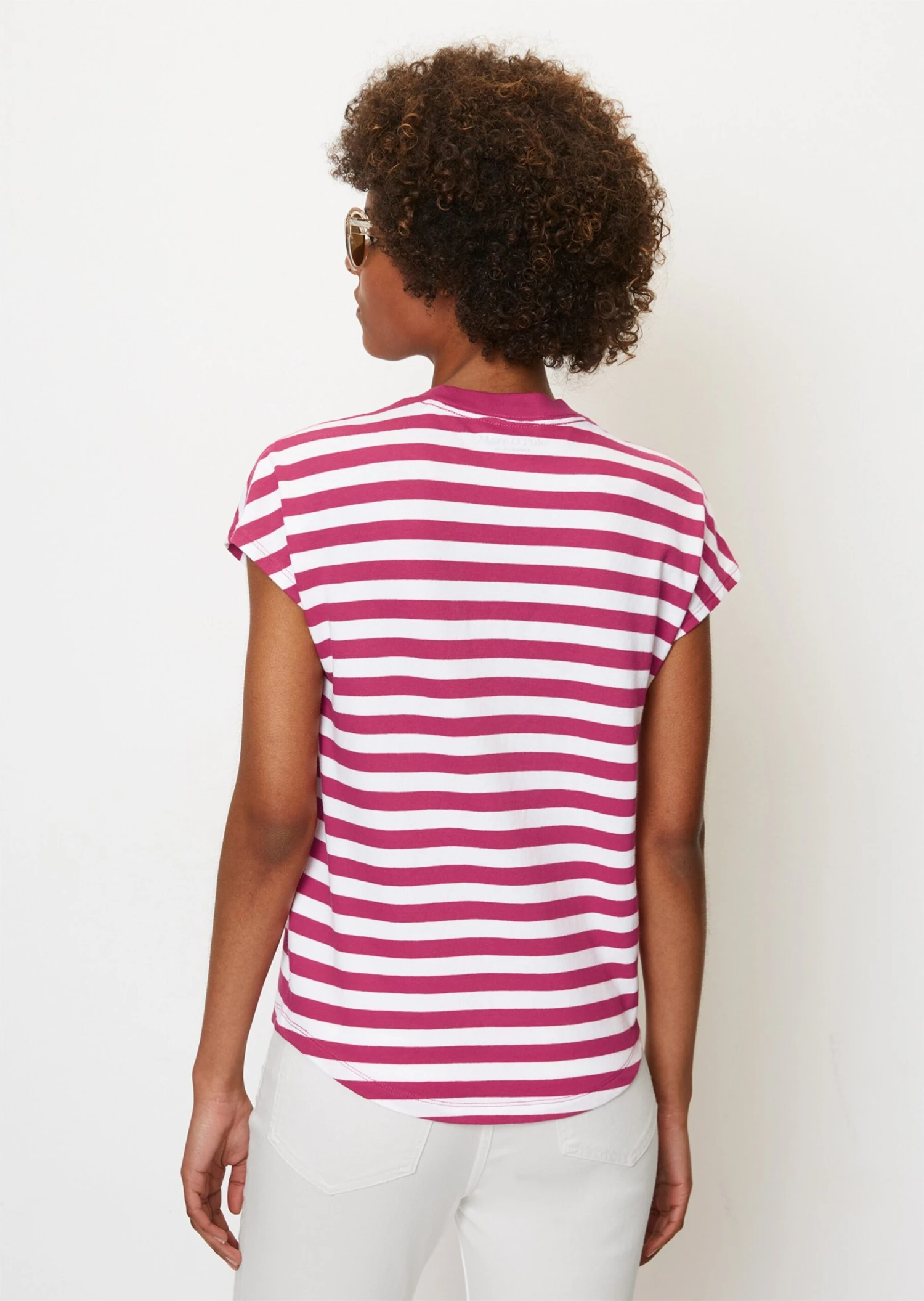 Marc O'Polo Striped T-shirt In A Regular Fit Made Of Organic Cotton 3 Marc O'Polo Striped T-shirt In A Regular Fit Made Of Organic Cotton – Bild 3