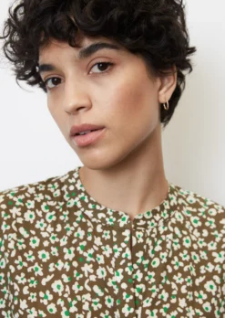 Marc O'Polo Jersey Blouse Made Of Lightweight Single Jersey Fabric -Schlichte Eleganz 33e1ede2e3ac28b8ff2f99af9b519d52 scaled