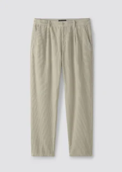 Marc O'Polo Belsbo Pleats Relaxed Corduroy Trousers Made From Pure Organic Cotton -Schlichte Eleganz 35c0c66240e02733e5be68d534c8b327 scaled