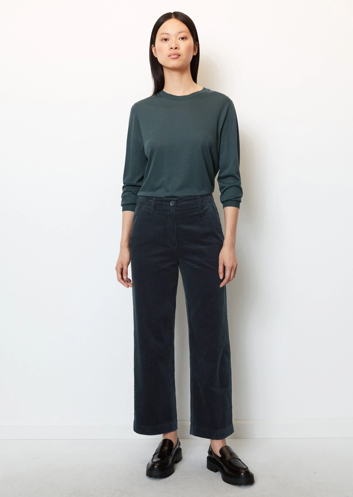 Marc O'Polo Wide Leg Pants Model LANDE Made Of Organic Corduroy Cotton 1 Marc O'Polo Wide Leg Pants Model LANDE Made Of Organic Corduroy Cotton