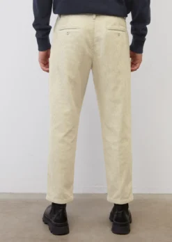 Marc O'Polo Belsbo Pleats Relaxed Corduroy Trousers Made From Pure Organic Cotton -Schlichte Eleganz 362bba6ec7b77e7353026d65998f3a46 scaled