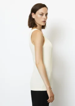 Marc O'Polo Ribbed Jersey Tank Top Made Of Organic Stretch Cotton Fabric -Schlichte Eleganz 38c1502c12fc0e02c5538e89c514c0a4 scaled