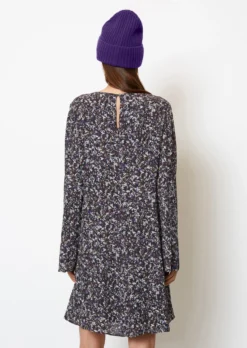 Marc O'Polo Bell Cut Dress In A Cupro/viscose Blend -Schlichte Eleganz 39a946e9aec73085fd0fef51a9529f97 scaled