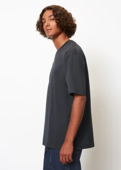 Marc O'Polo MO'P X CHEVIGNON: T-Shirt Relaxed Made From Pure Organic Cotton -Schlichte Eleganz 442cab955fe5b760cee9e93f979675c8 scaled