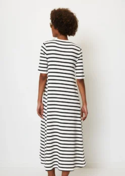 Marc O'Polo Jersey Dress From LENZING™ ECOVERO™ -Schlichte Eleganz 448afab3a566588f377bdfdec747b7f5 scaled