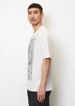 STUDIO MARY LENNOX For Marc O'Polo T-shirt In A Relaxed Fit With A Floral Front Print -Schlichte Eleganz 44c5444fbaf5e8e3be5e85209ac14707 scaled