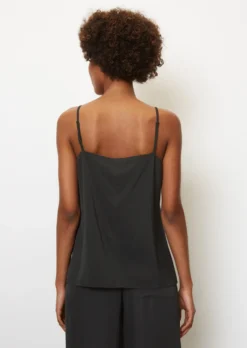 Marc O'Polo Elegant Slip Top Made From Viscose Twill -Schlichte Eleganz 477111edff11c7183372a7d9576405a2 scaled