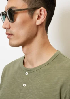 Marc O'Polo Serafino T-shirt Shaped In Soft Slub Jersey Fabric -Schlichte Eleganz 4782c172015a23c5439de3c97102b925 scaled