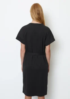 Marc O'Polo Belted T-shirt Dress Made Of Interlock Jersey -Schlichte Eleganz 4d16a591ca7082401c92f4611a090d19 scaled