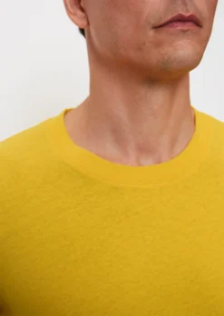 Marc O'Polo T-shirt Regular Made Of A Blend Of Organic Cotton And Linen 13 Marc O'Polo T-shirt Regular Made Of A Blend Of Organic Cotton And Linen -Schlichte Eleganz 4d70e076e147d3039d272fba19bdfe32 scaled