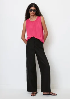 Marc O'Polo Sleeveless Jersey Top With TENCEL™ Modal 12 Marc O'Polo Sleeveless Jersey Top With TENCEL™ Modal -Schlichte Eleganz 4e92fec54449416754b23dd338121adb scaled