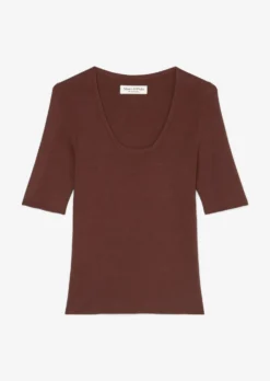 Marc O'Polo Short-sleeved Knitted Jumper With A Square Neckline Made Of Organic Cotton -Schlichte Eleganz 4f89e7795337e5186b79244d6a0bb94f scaled