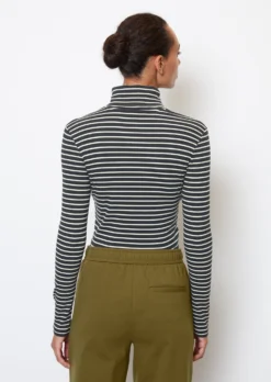 Marc O'Polo Turtleneck Longsleeve Shaped With TENCEL™ Modal -Schlichte Eleganz 504747f206598d7458bcd49f9ef54570 scaled