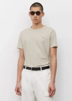Marc O'Polo Basic T-shirt, Shaped Fit Made Of Organic Cotton -Schlichte Eleganz 5513e4e01c1a60cd543f6d192336f2ef scaled