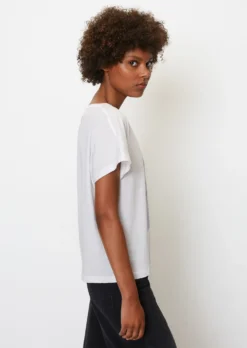 Marc O'Polo STUDIO MARY LENNOX For MO'P T-shirt With A Floral Photo Print -Schlichte Eleganz 58791bf40b79af8369cd7d36d6731b98 scaled