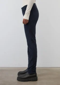Marc O'Polo LULEA Needlecord Trousers, Slim Fit Made Of Stretchy Cotton -Schlichte Eleganz 59ff6f5d004e01dd82c8bbd7af0a6cdd scaled