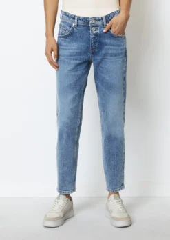 Marc O'Polo Jeans THEDA Boyfriend Mid Waist Model In An Organic Cotton Blend 12 Marc O'Polo Jeans THEDA Boyfriend Mid Waist Model In An Organic Cotton Blend -Schlichte Eleganz 5f85c3be0c56af18bc16056203ec3241 scaled