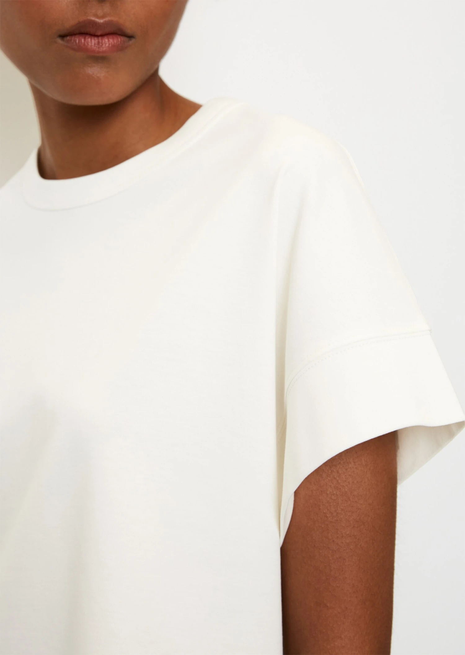 Marc O'Polo Short Sleeve T-shirt In A Regular Fit Made Of Interlock Jersey 5 Marc O'Polo Short Sleeve T-shirt In A Regular Fit Made Of Interlock Jersey – Bild 5