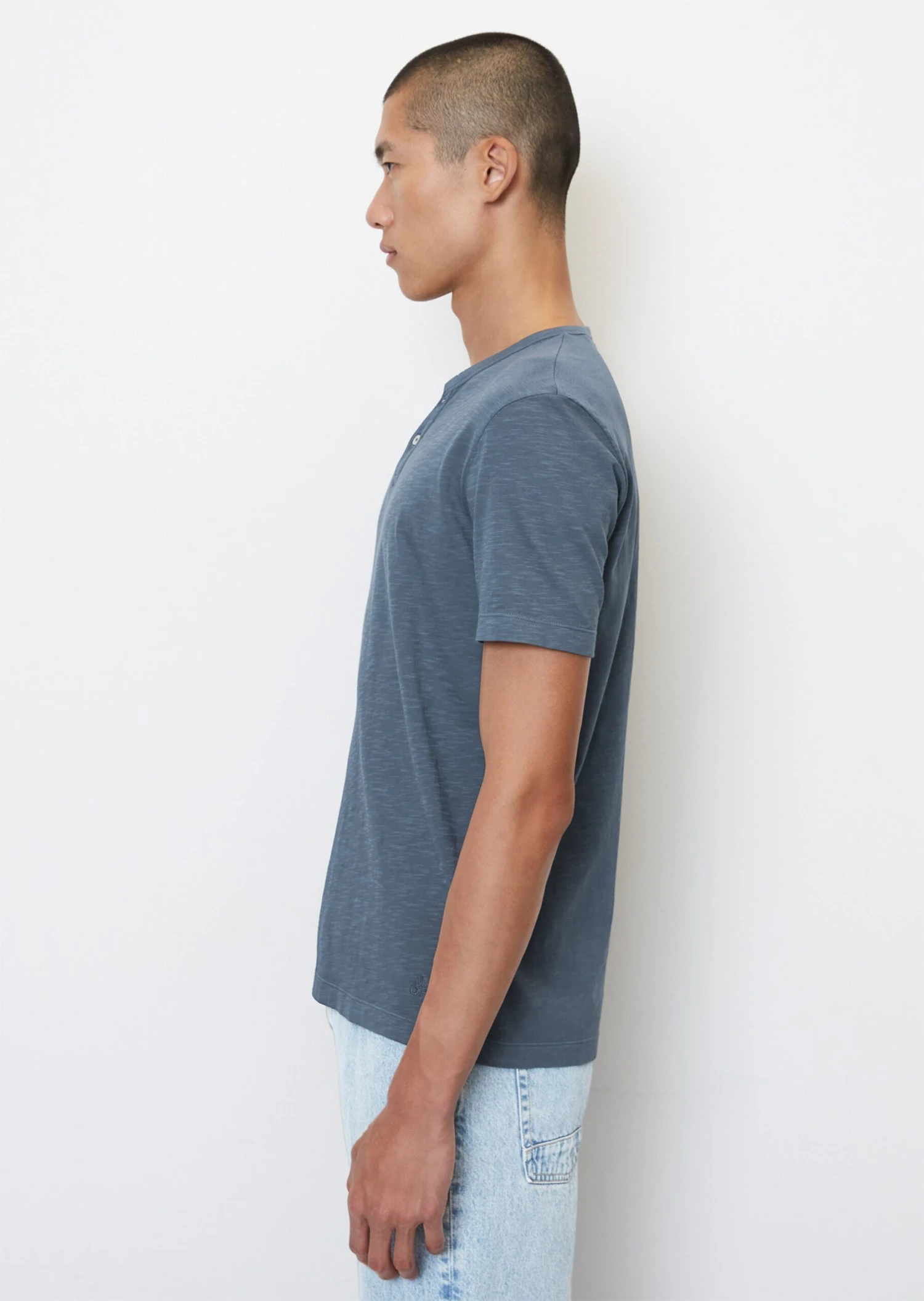 Marc O'Polo Henley T-shirt Shaped In Soft Slub Jersey Fabric 6 Marc O'Polo Henley T-shirt Shaped In Soft Slub Jersey Fabric – Bild 6